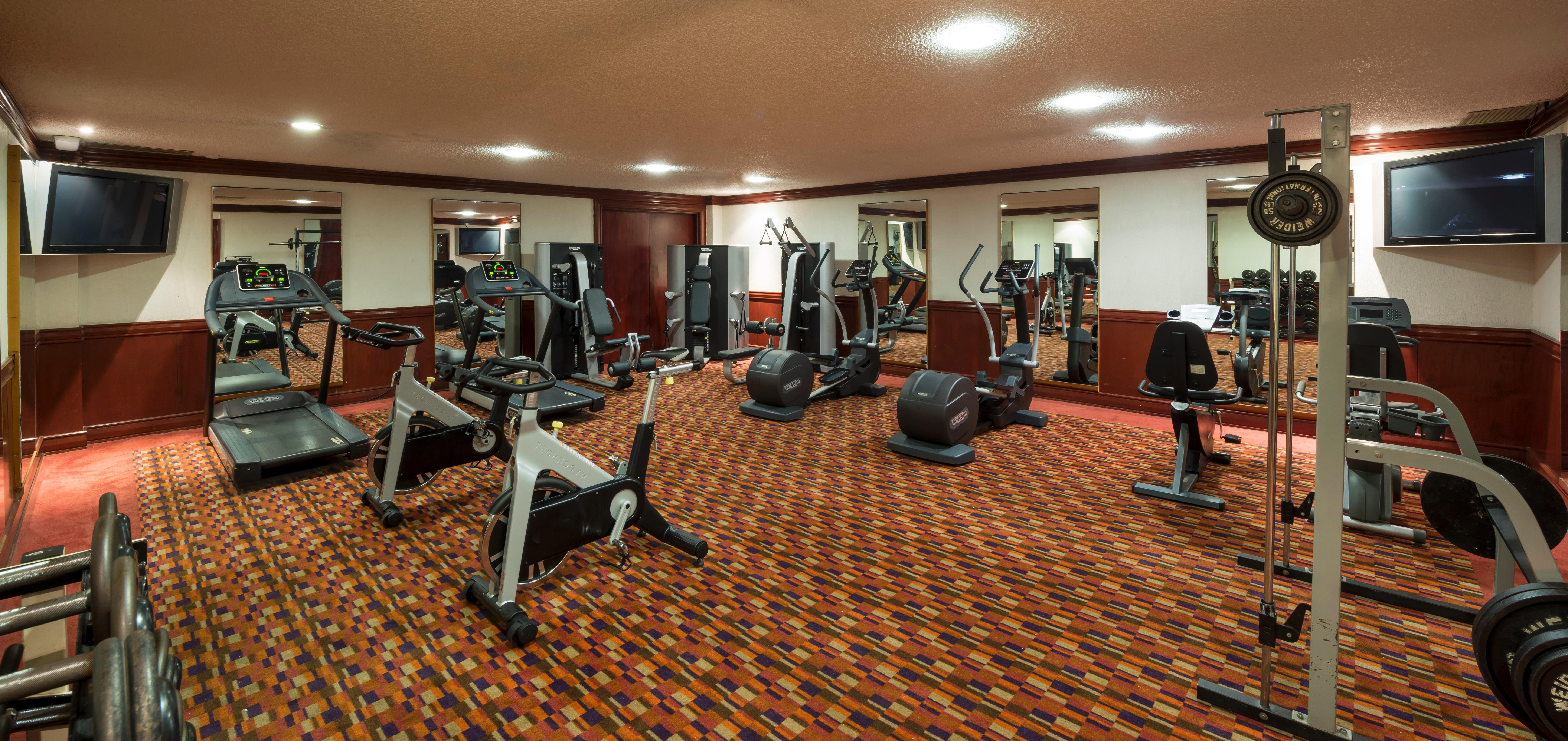 レアル イン ティファナ エクステリア 写真 The gym at the hotel